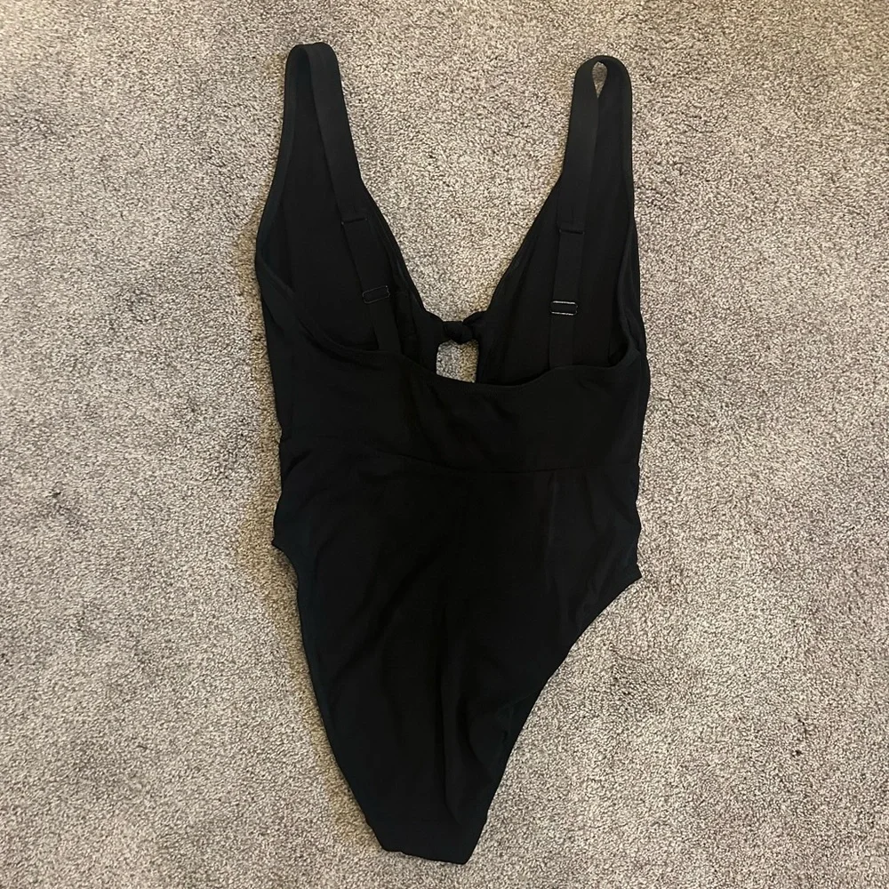 Robin Piccone Women's Black Plunge Knot-Front One-Piece Swimsuit Size 10